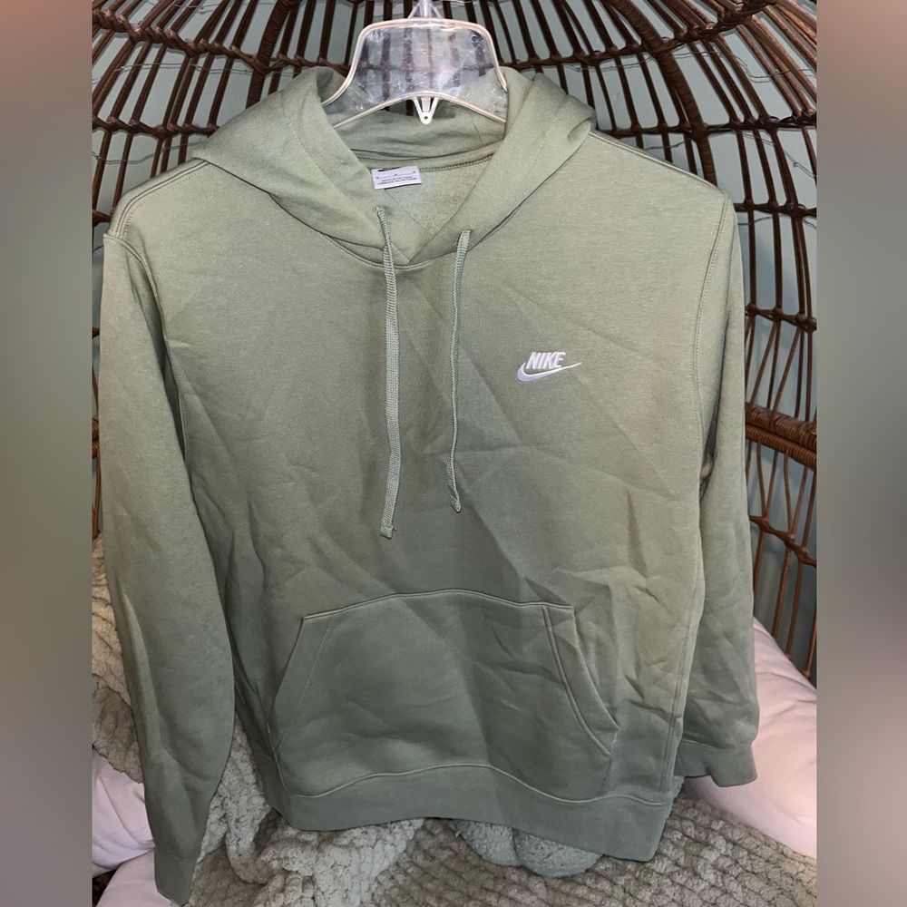 Green nike hoodie sweatshirt